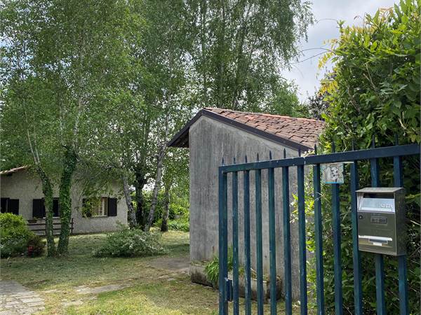 Villa in vendita a Borgo Ticino