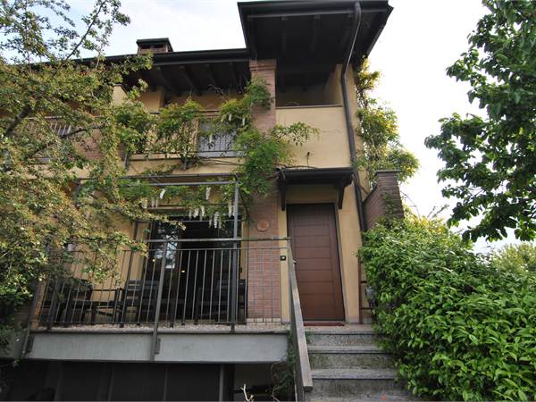 Villa a schiera, Trezzano sul Naviglio 